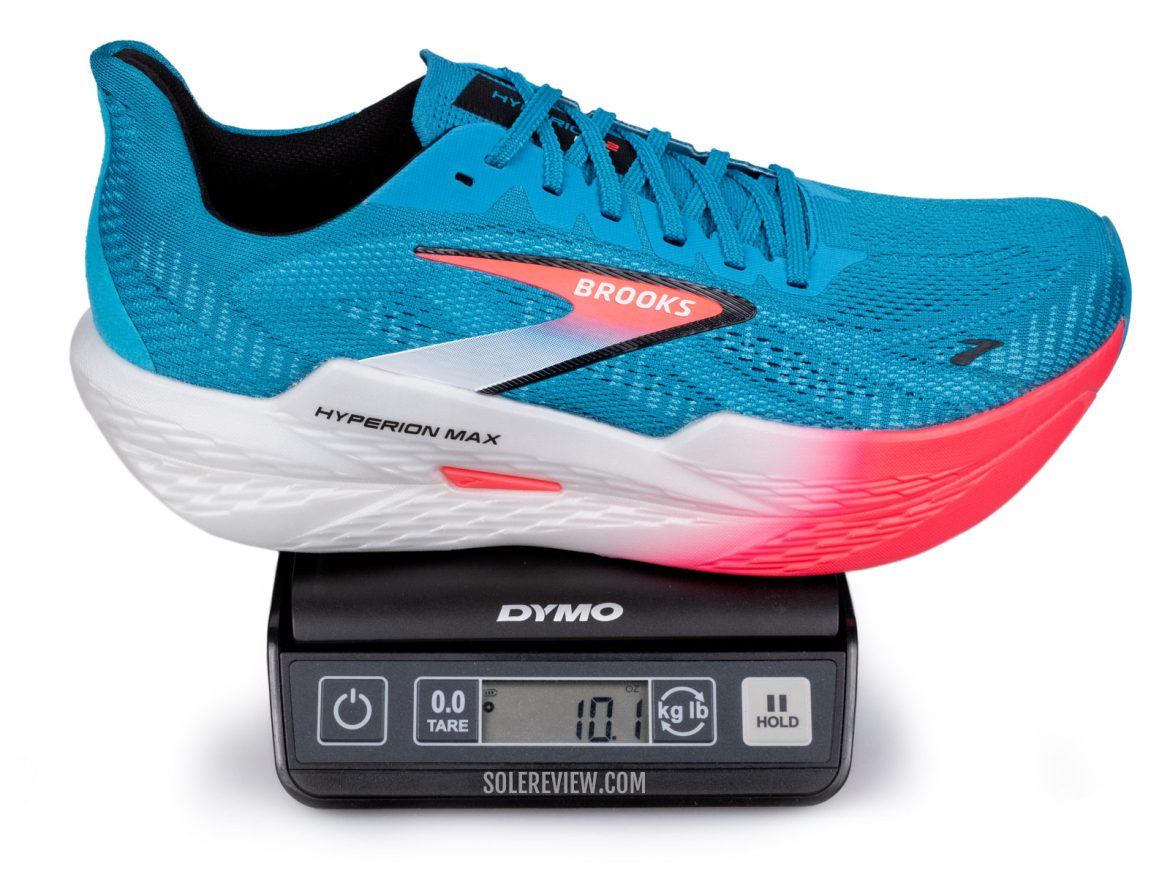 The weight of the Brooks Hyperion Max 2.