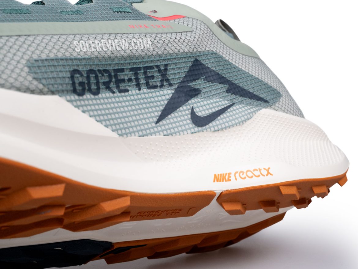 The reinforced upper of the Nike Pegasus Trail 5 Gore-Tex.