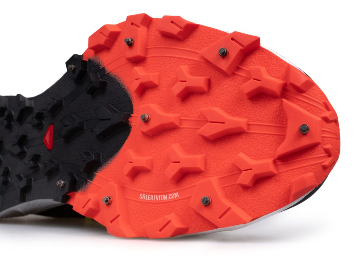 The forefoot outsole of the Salomon Wintercross Spike.