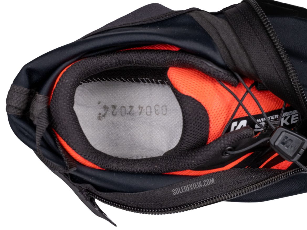 The fabric lasting of the Salomon Wintercross Spike.
