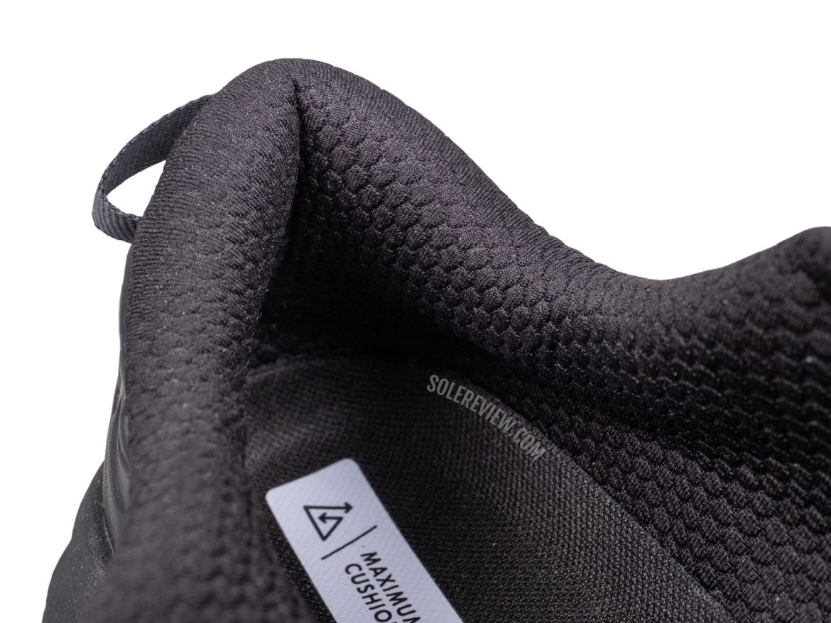 The heel collar of the Hoka Bondi SR.