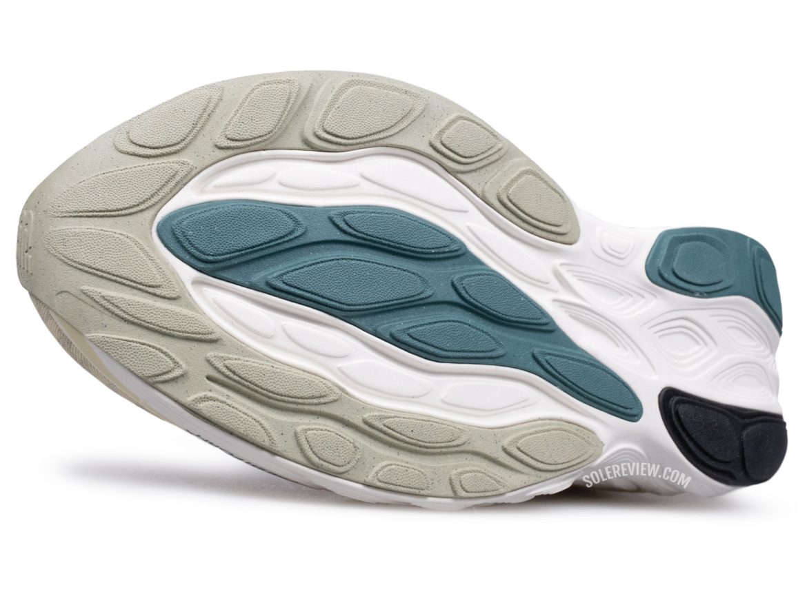 The forefoot outsole of the New Balance 1080V14.
