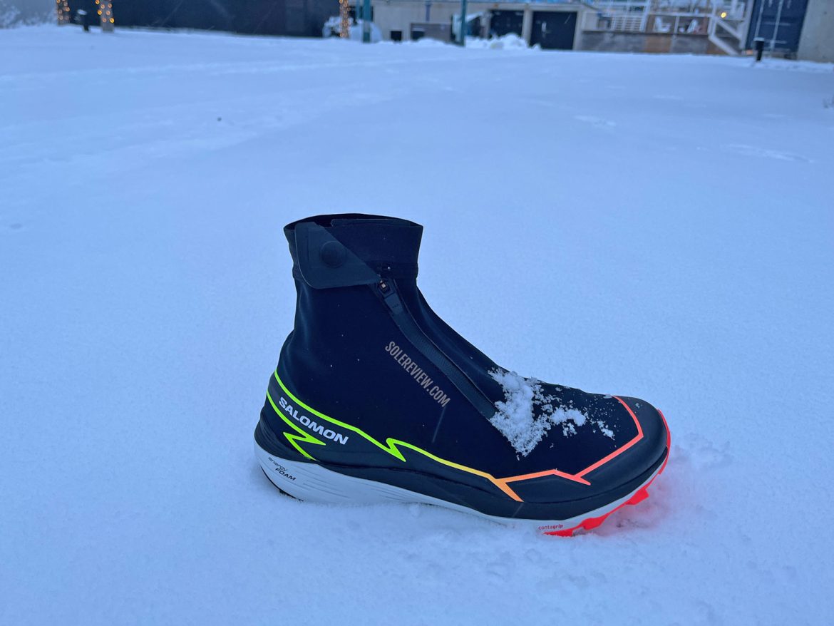 The Salomon Wintercross Spike on snow.