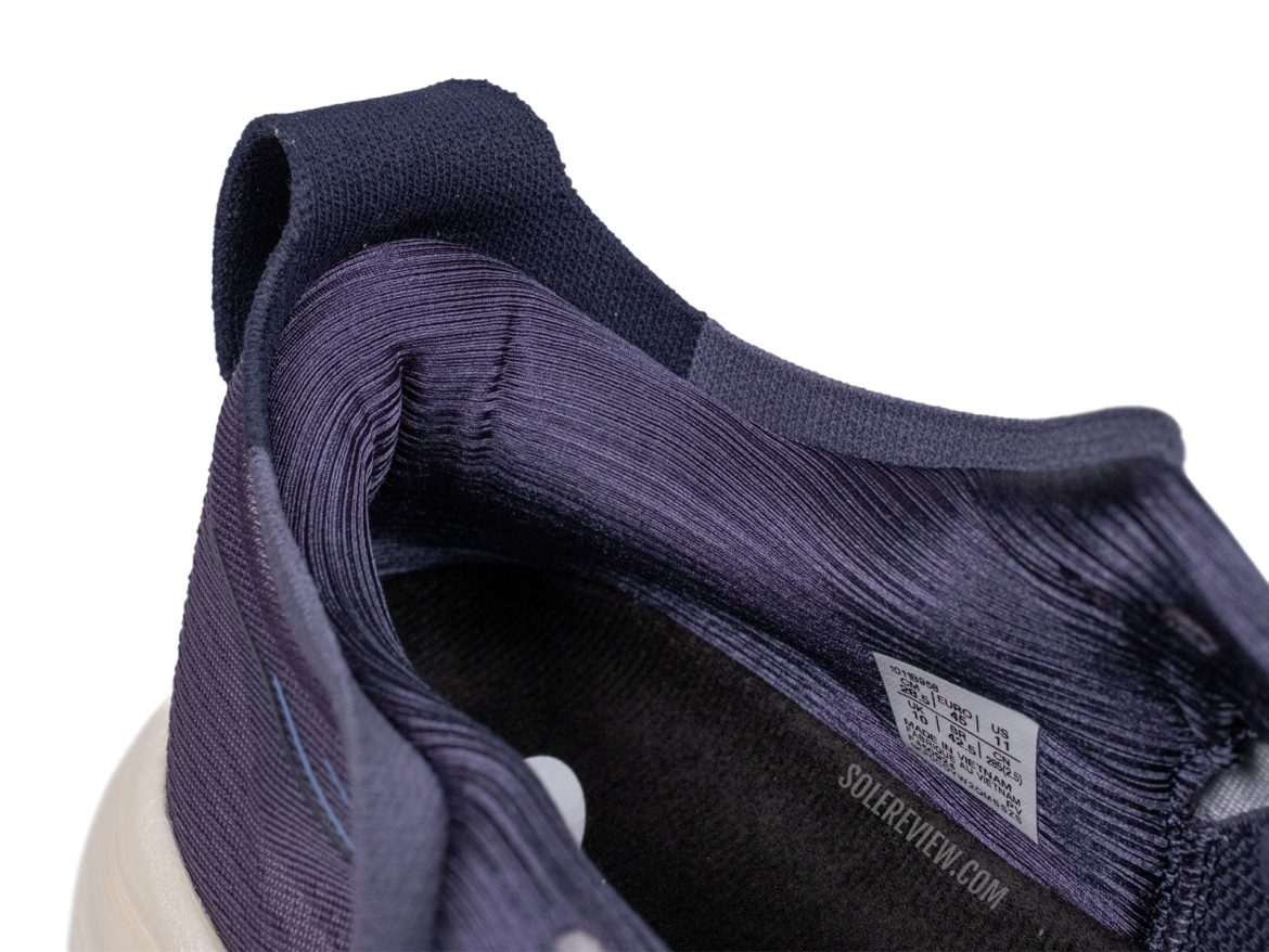 The heel collar of the Asics Nimbus 27.