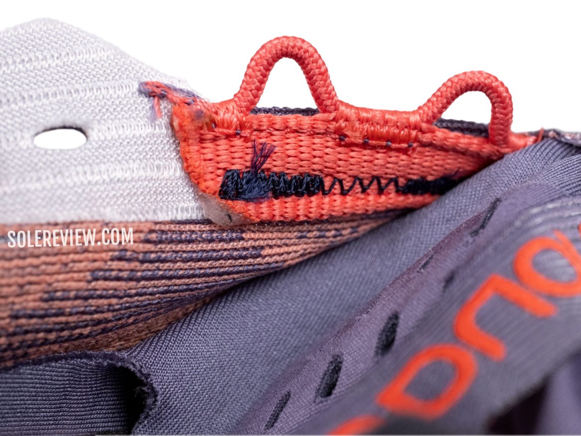 The lace loop seam of the Asics Novablast 5.