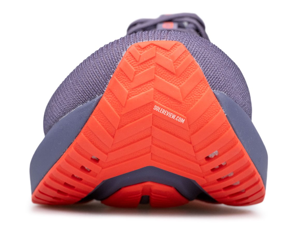 The midsole rocker of the Asics Novablast 5.