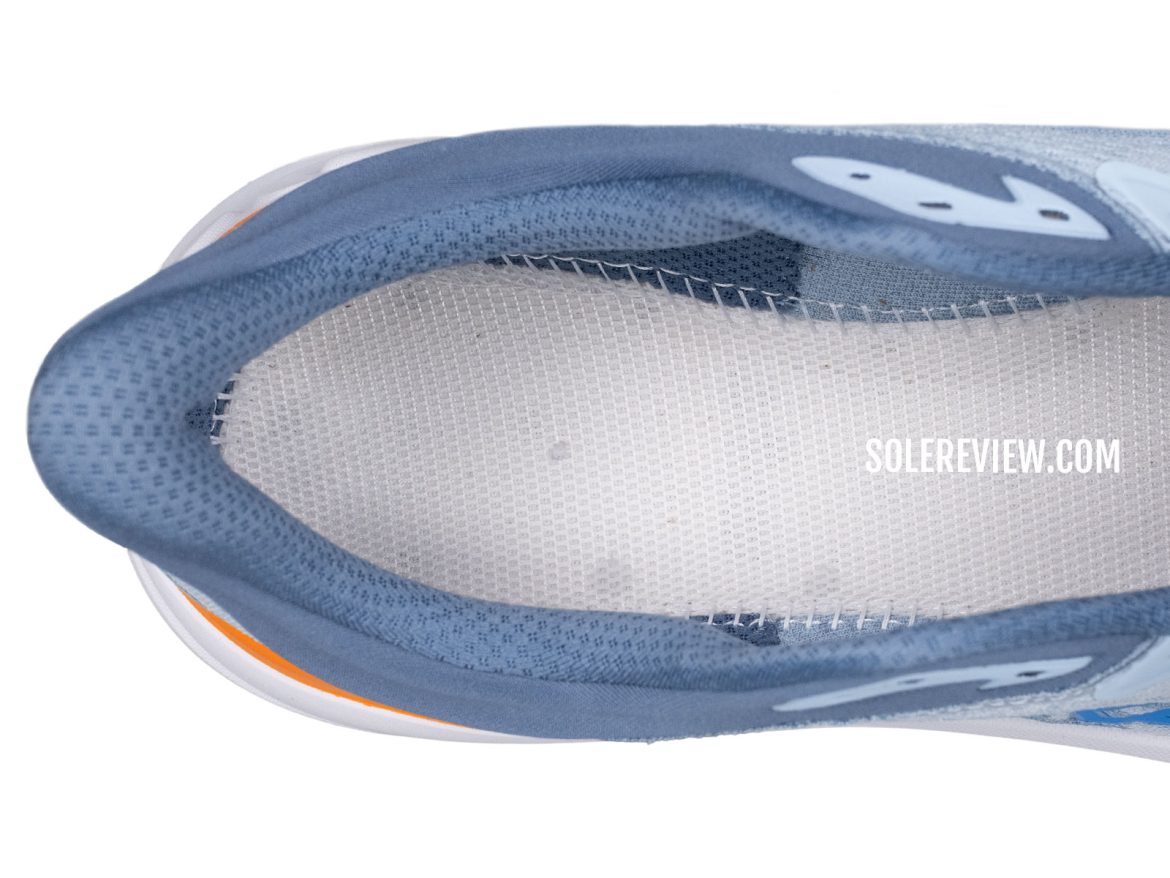 The fabric lasting of the Hoka Bondi 9.