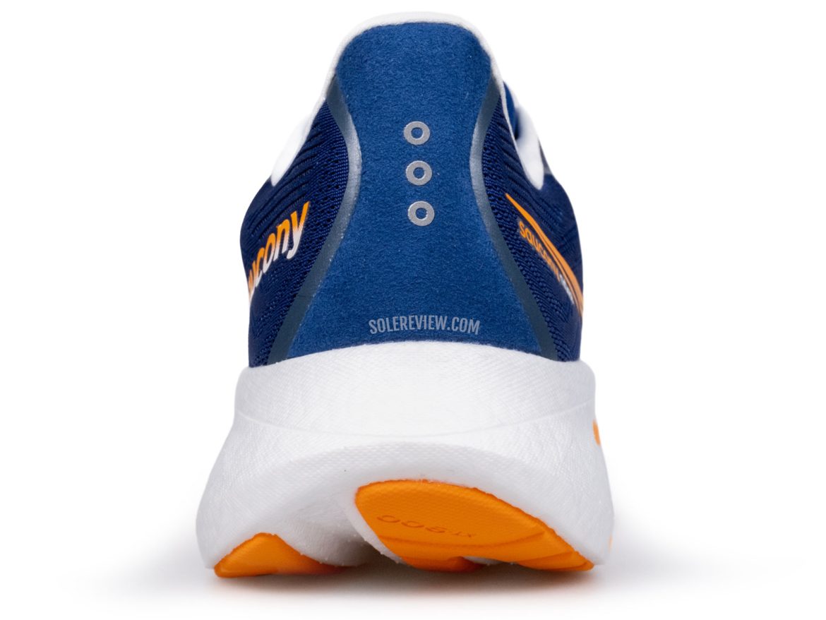The heel view of the Saucony Ride 18.