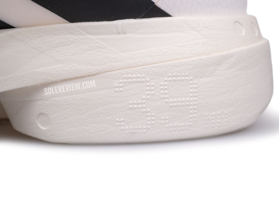 The 39 mm heel stack of the adidas adios Pro 4.