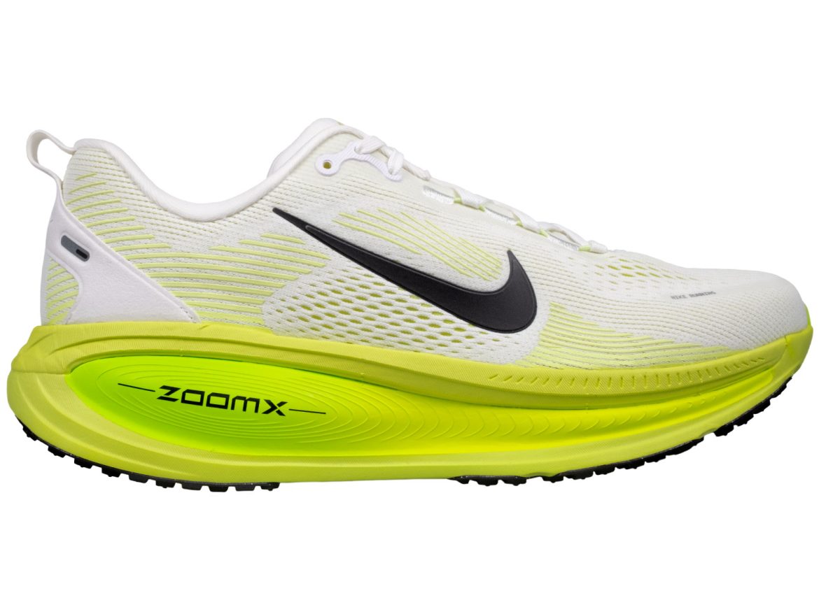 The side view of the Nike Vomero 18.