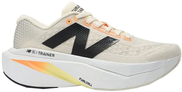 New Balance Supercomp Trainer V3 product box.
