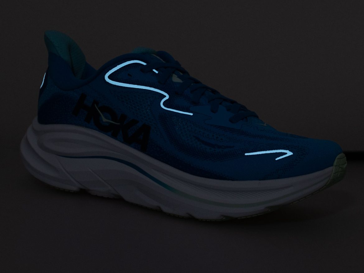 Hoka_Clifton_10_reflective The reflective details on the Hoka Clifton 10.