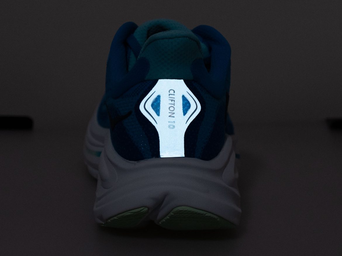Hoka_Clifton_10_reflective _1 The reflective details on the Hoka Clifton 10.