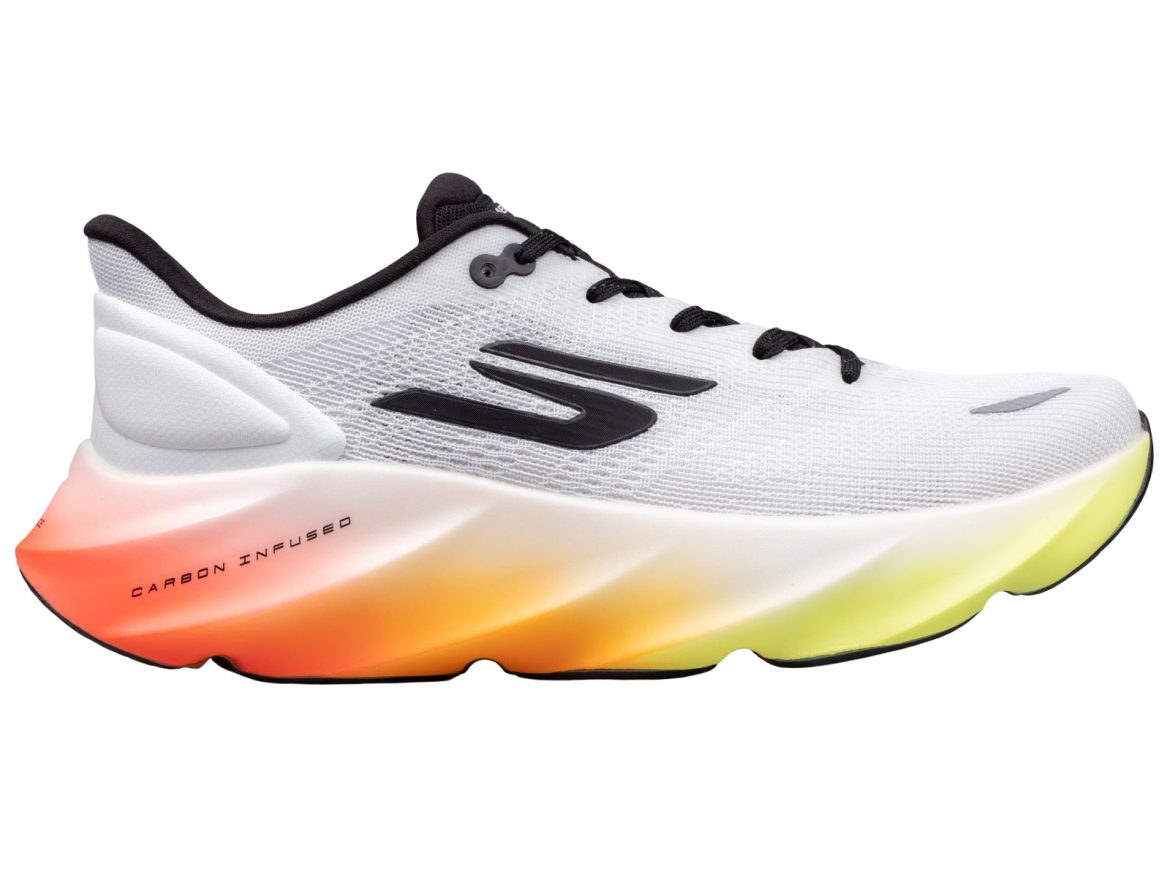 Skechers_Aero_Burst_medial_view The medial view of the Skechers Aero Burst.