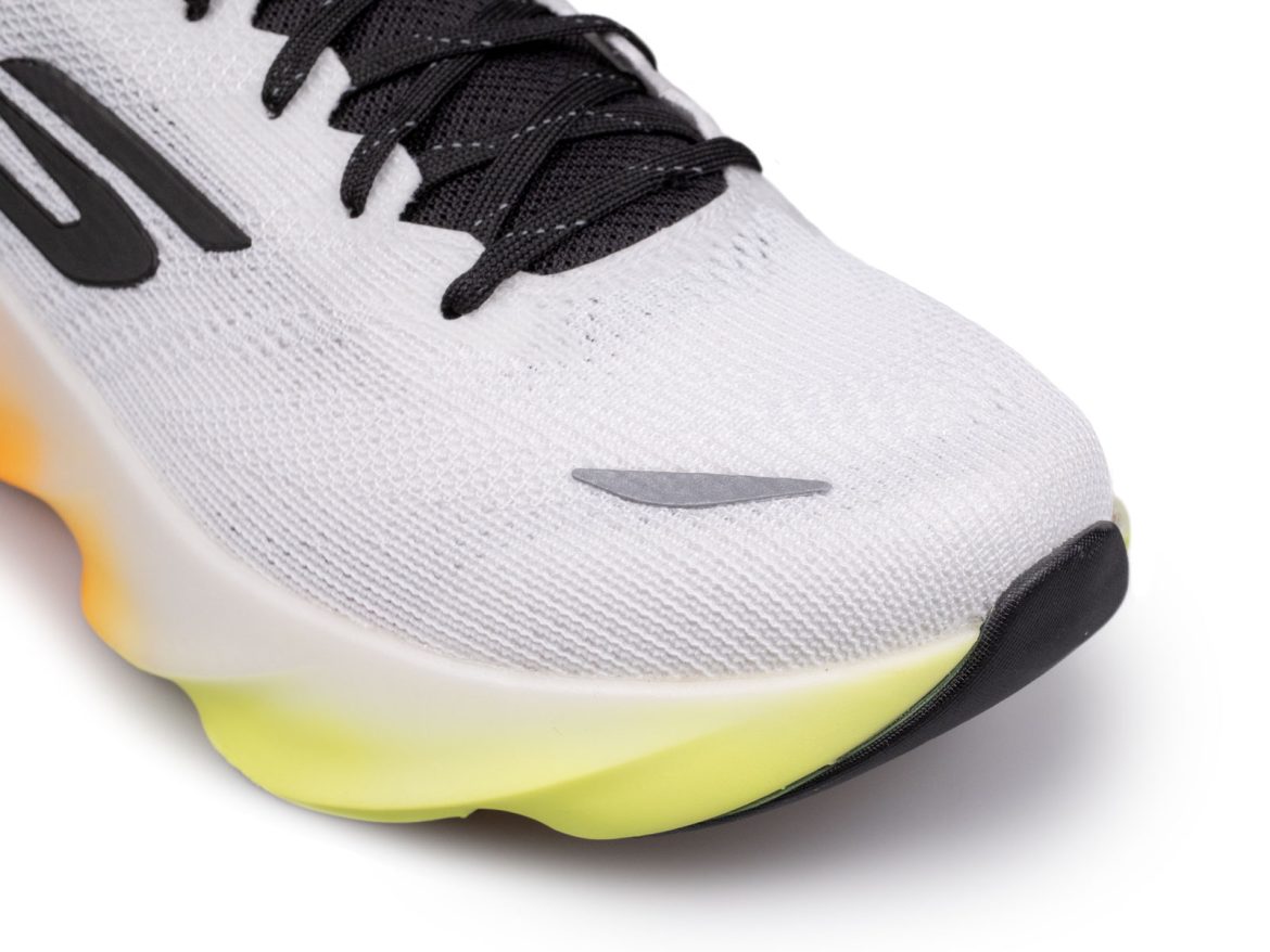 Skechers_Aero_Burst_toebox The toe box of the Skechers Aero Burst.