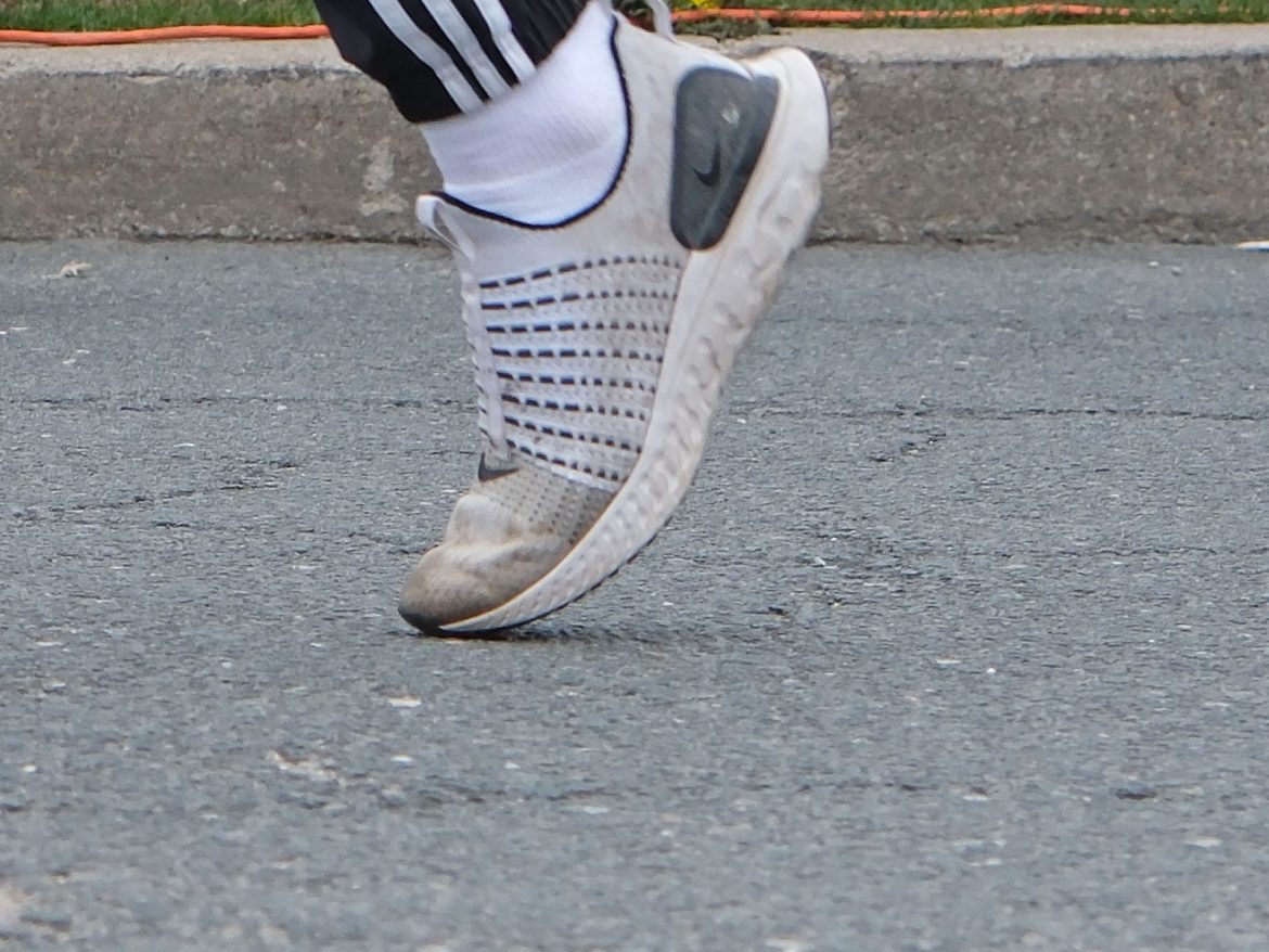 Nike Phantom run 2 on the road.