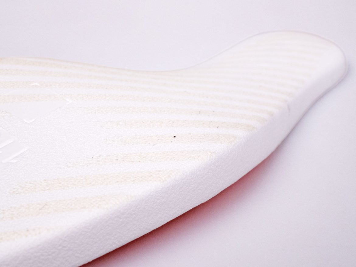 Asics_Metaspeed_Ray_insole The glued footbed of the Asics Metaspeed Ray.