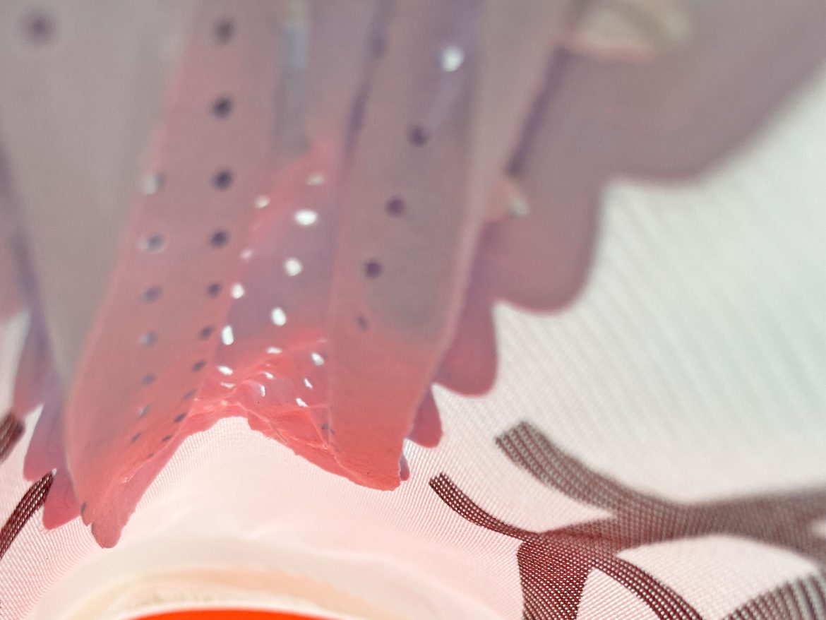 Asics_Metaspeed_Ray_tongue_folds The tongue folds of the Asics Metaspeed Ray.
