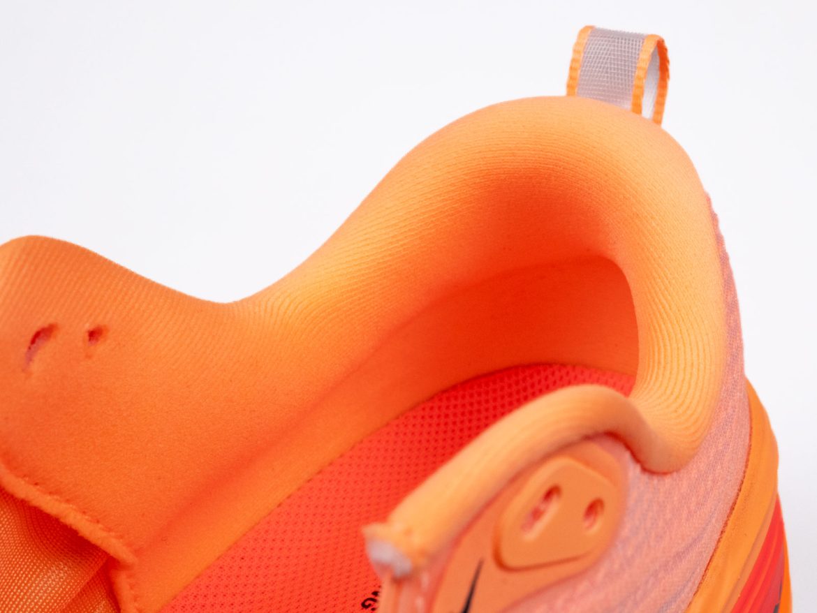 The heel collar of the Nike Vomero Plus.