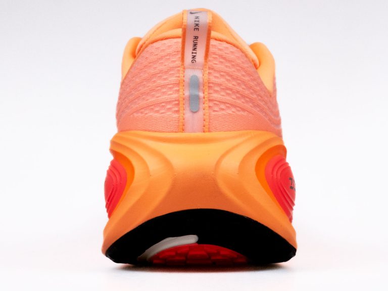 The heel view of the Nike Vomero Plus.