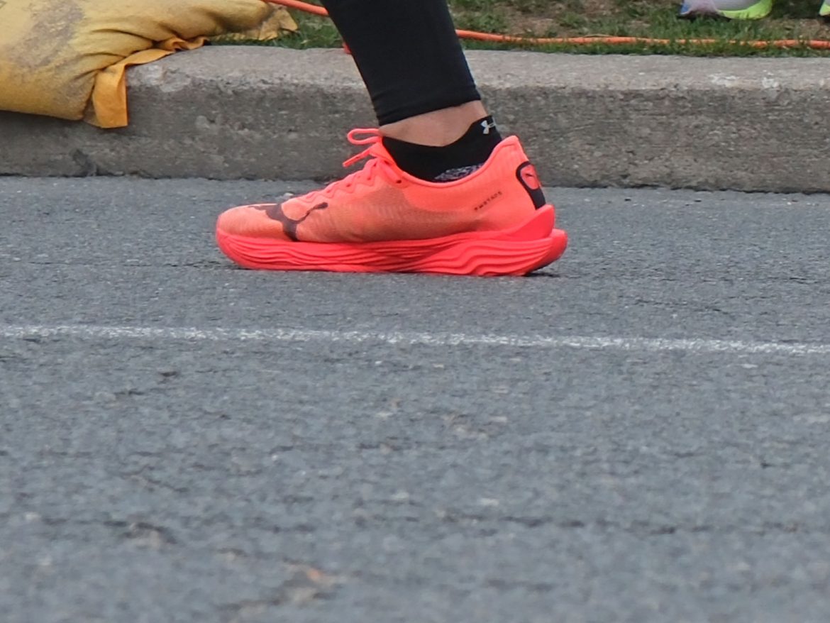Overpronation control on the Puma Deviate Nitro Elite 3.