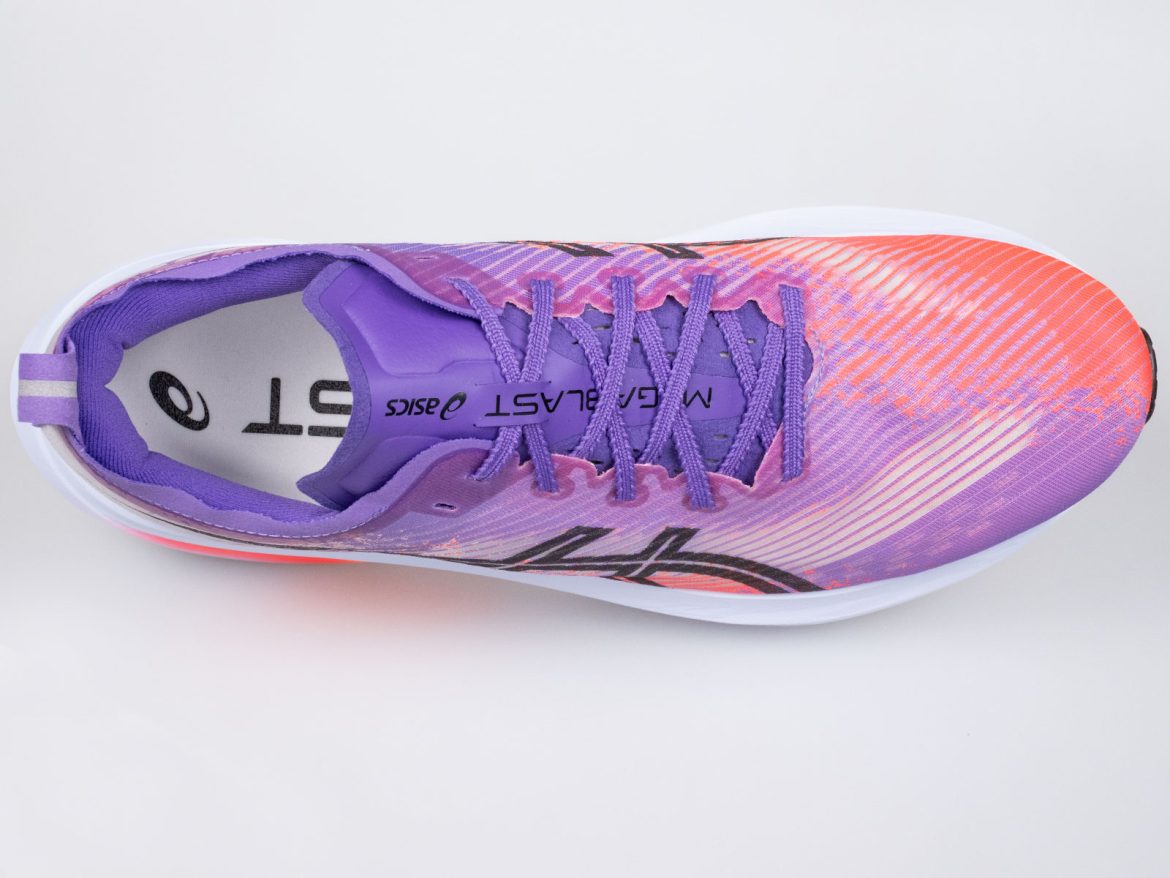 The top view of the Asics Megablast.