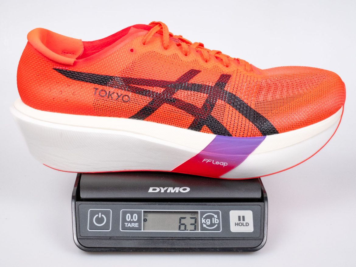 The weight of the Asics Metaspeed Sky Tokyo.