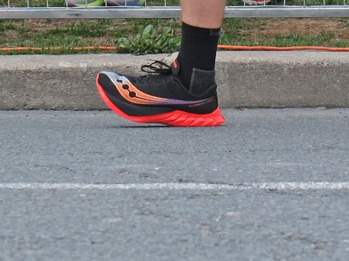 Saucony_Endorphin_Pro_4-heel-strike Saucony Endorphin Pro 4 during a heel strike.