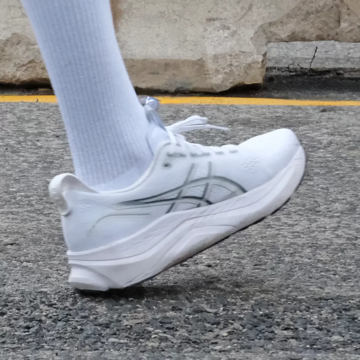 The Asics Kayano 32 on the road.