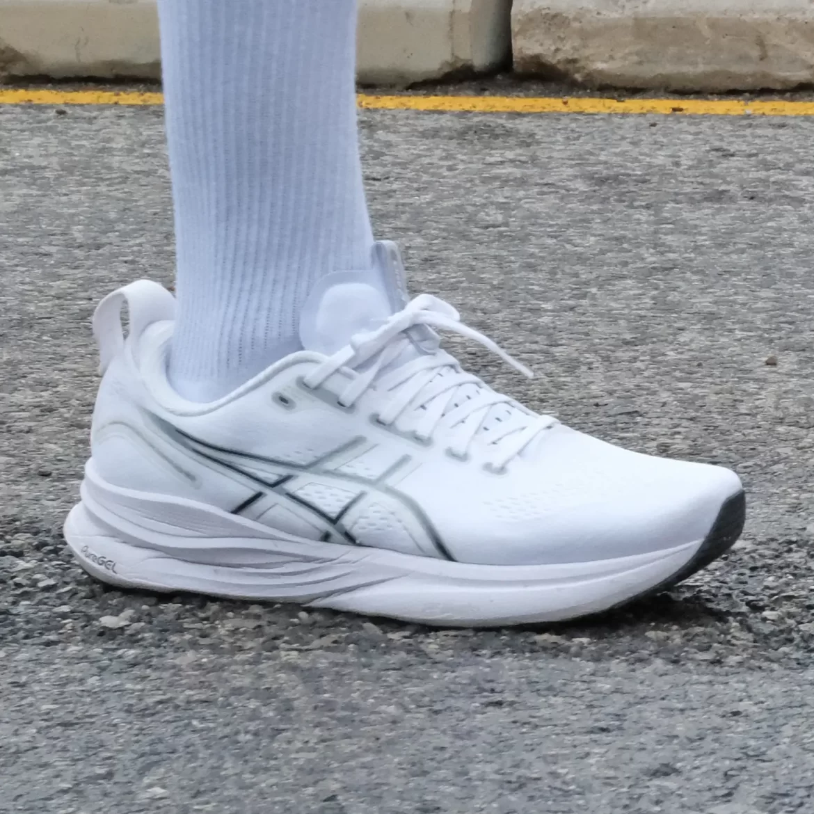 The Asics Kayano 32 on the road.