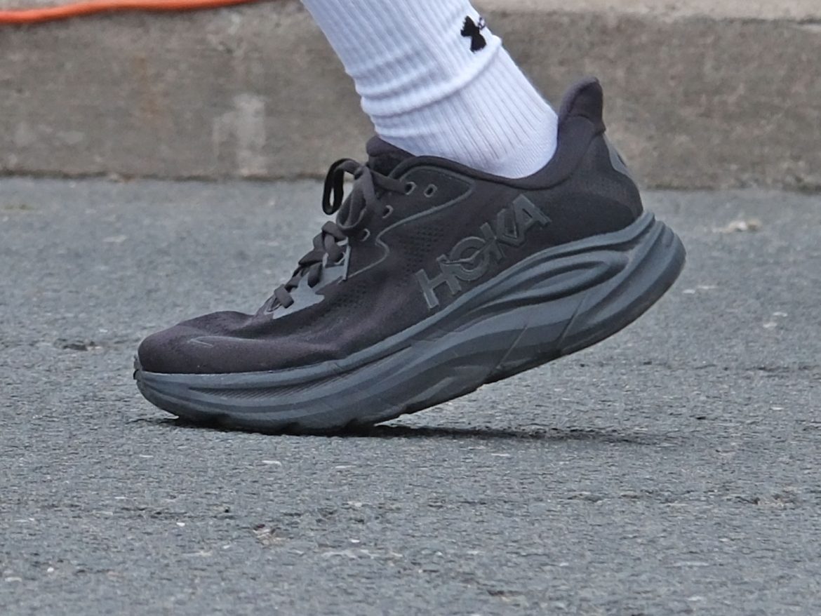 Hoka_Clifton_10_rearfoot_2 The Hoka Clifton 10 during heel strike.