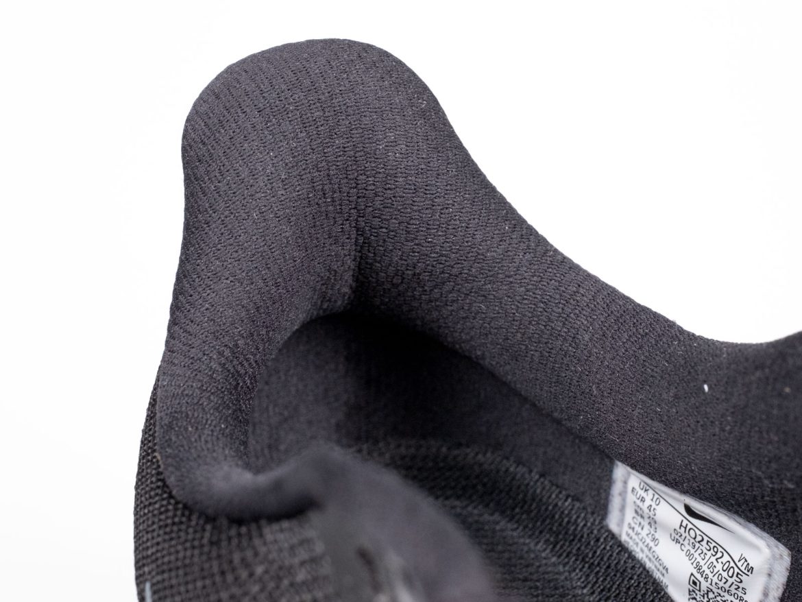 Nike_Pegasus_Premium_collar The padded heel collar of the Nike Pegasus Premium.