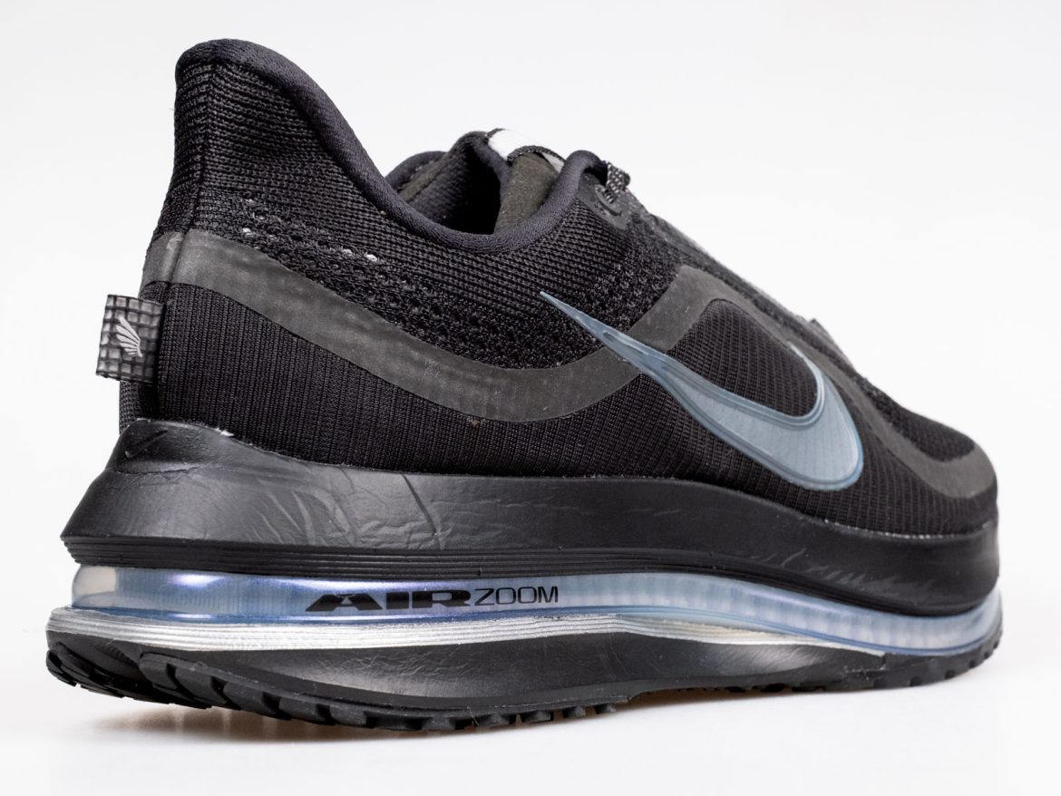 Nike_Pegasus_Premium_sweep The side profile of the Nike Pegasus Premium.