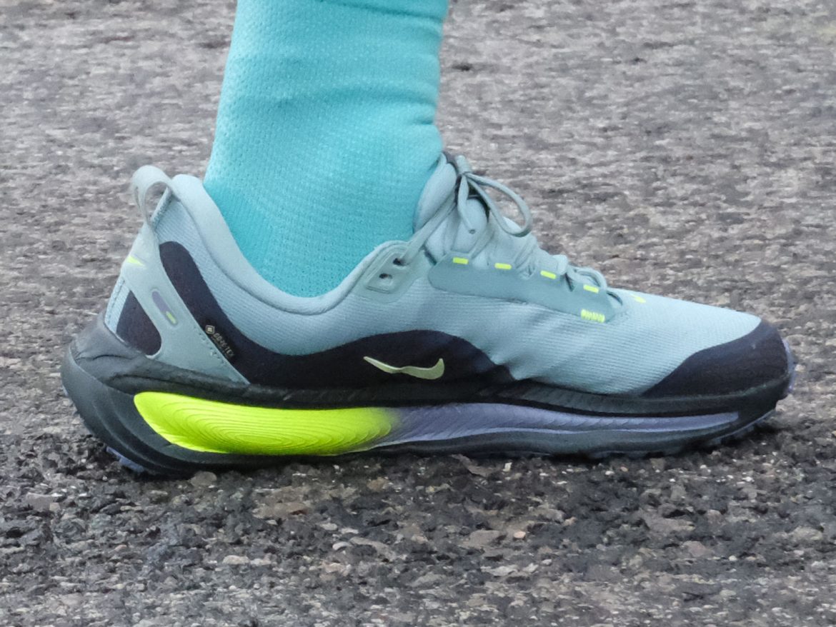 The Nike Vomero 18 Gore-Tex on the road.