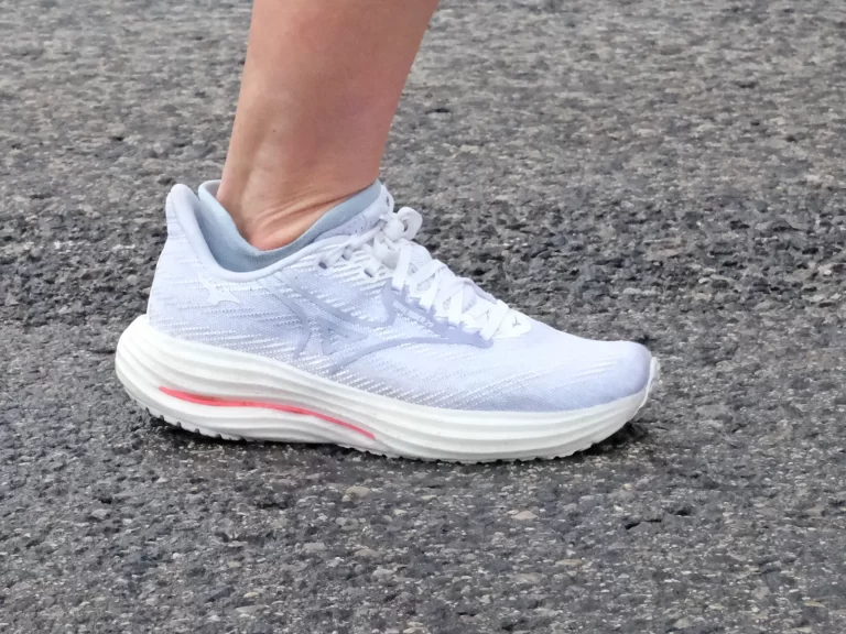 Mizuno Wave Rider 29 womens on the road.