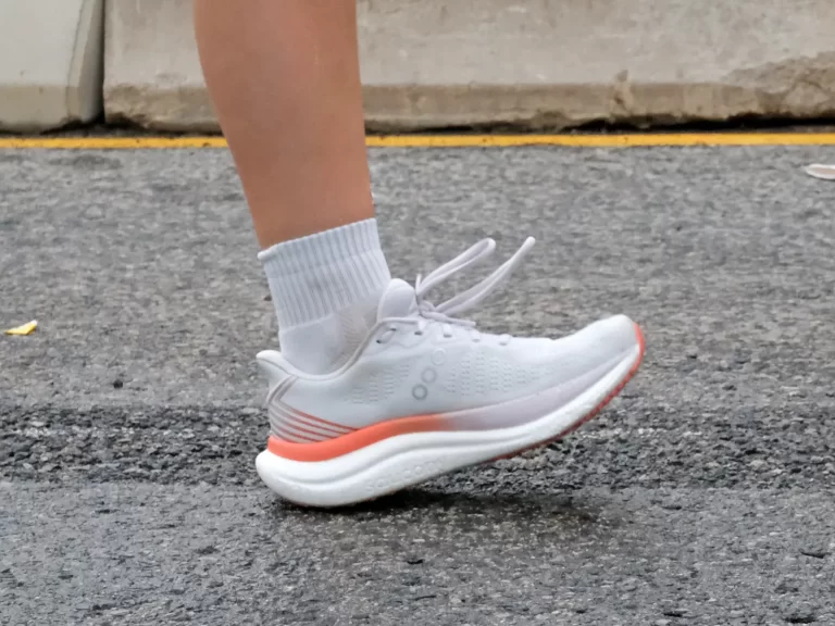 The women's Saucony Triumph 23 on the road.