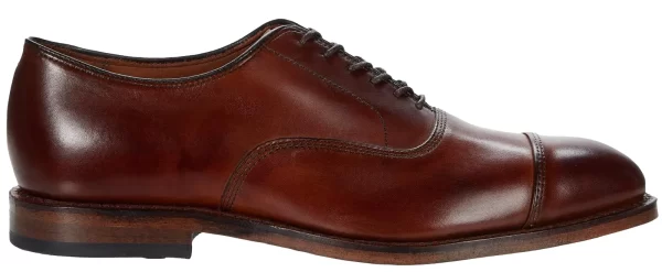 Allen Edmonds Park Avenue product box.