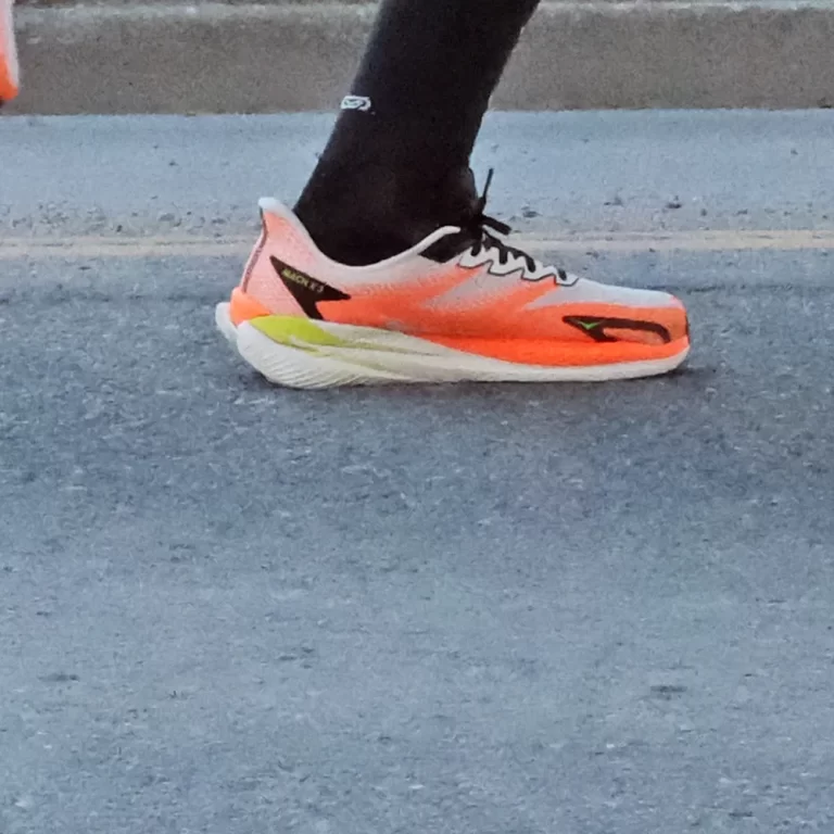 3_Mach X3 heavy runner forefoot loading
