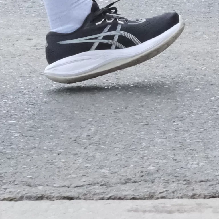 1 Asics Cumulus 28 heavy pre-contact