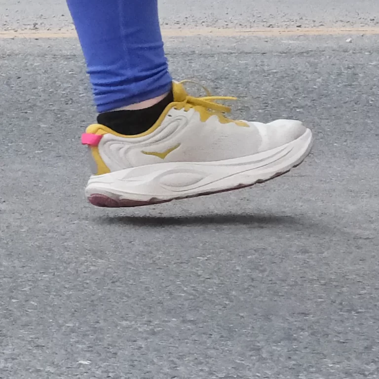 1 Hoka Gaviota 6 heavy pre-contact