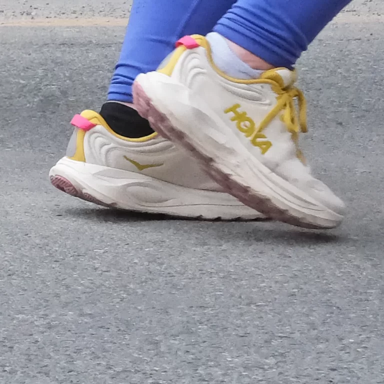 2 Hoka Gaviota 6 heavy forefoot loading