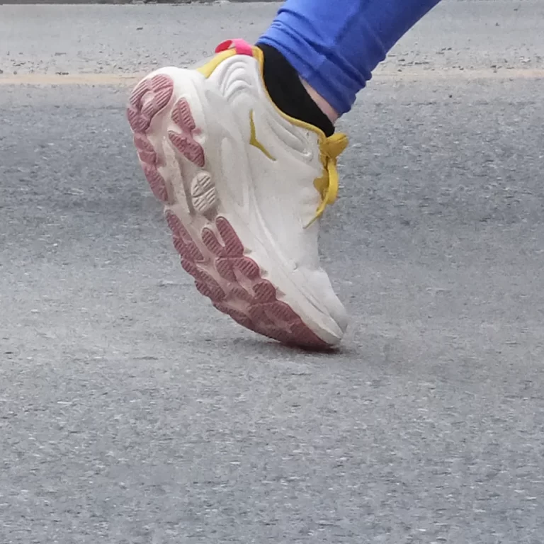 3 Hoka Gaviota 6 heavy toe-off