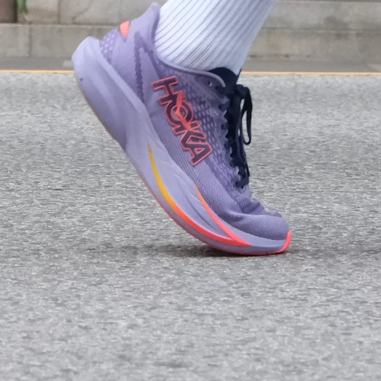 3 Hoka Mach 7 rearfoot pre-swing