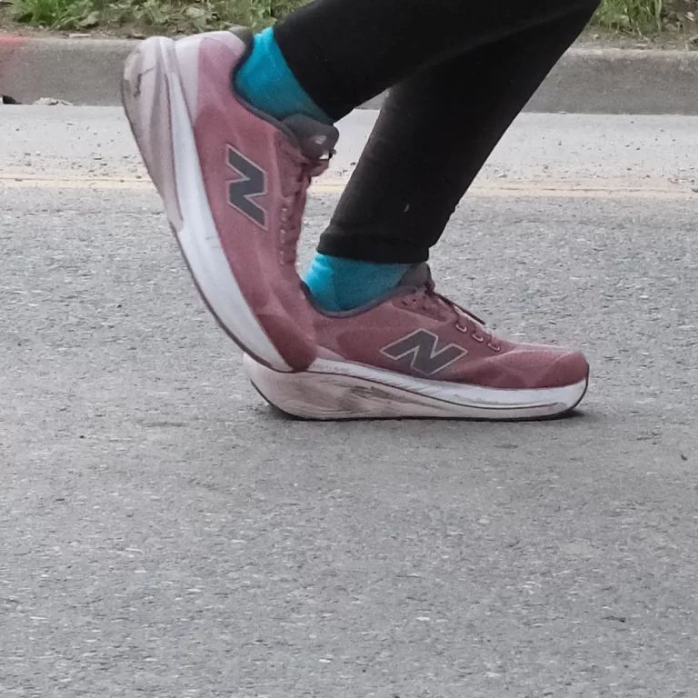 3 New Balance 860v15 forefoot loading