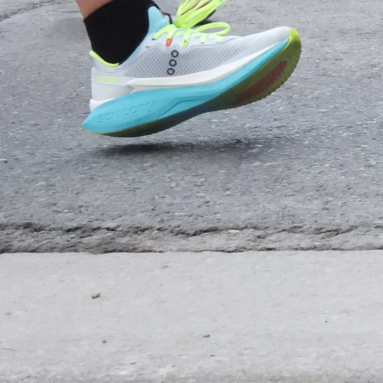 1 Saucony Endorphin Pro 5 rearfoot pre-contact