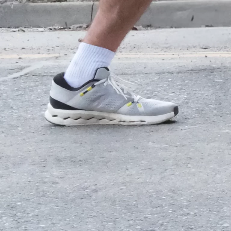 2 On Cloudsurfer 2 forefoot loading