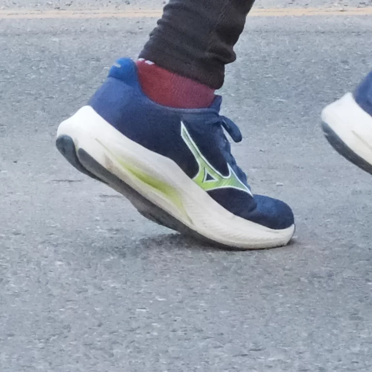 3 Mizuno Wave Inspire midfoot propulsion
