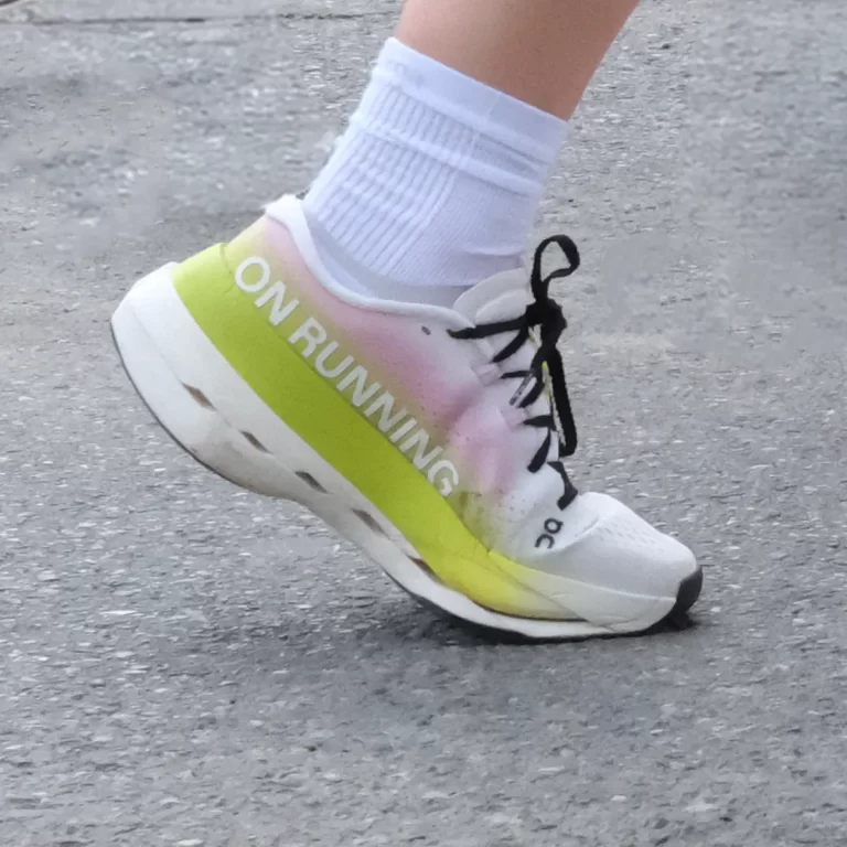 3 On Cloudboom Max rearfoot propulsion