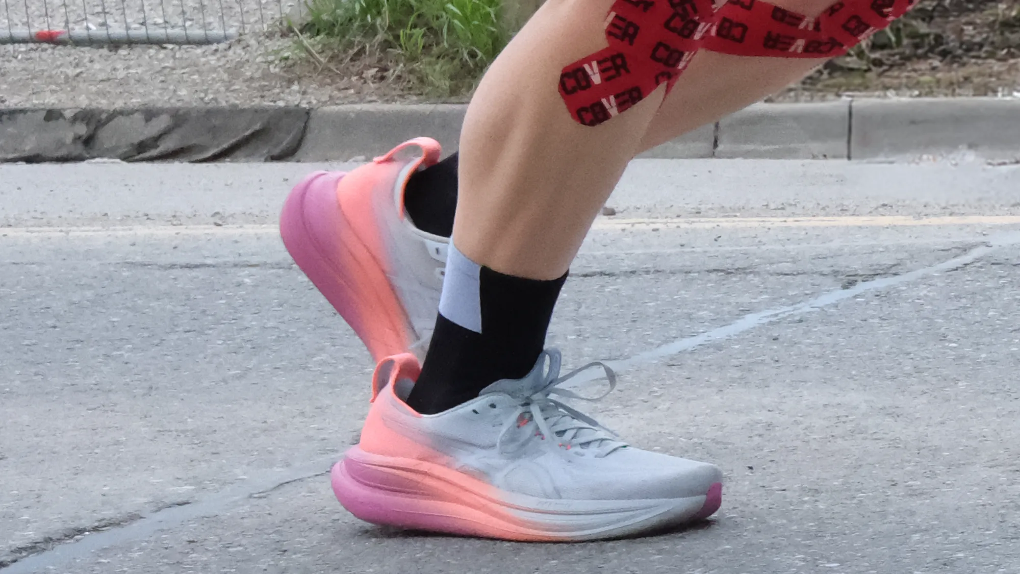 Heavy women runner header