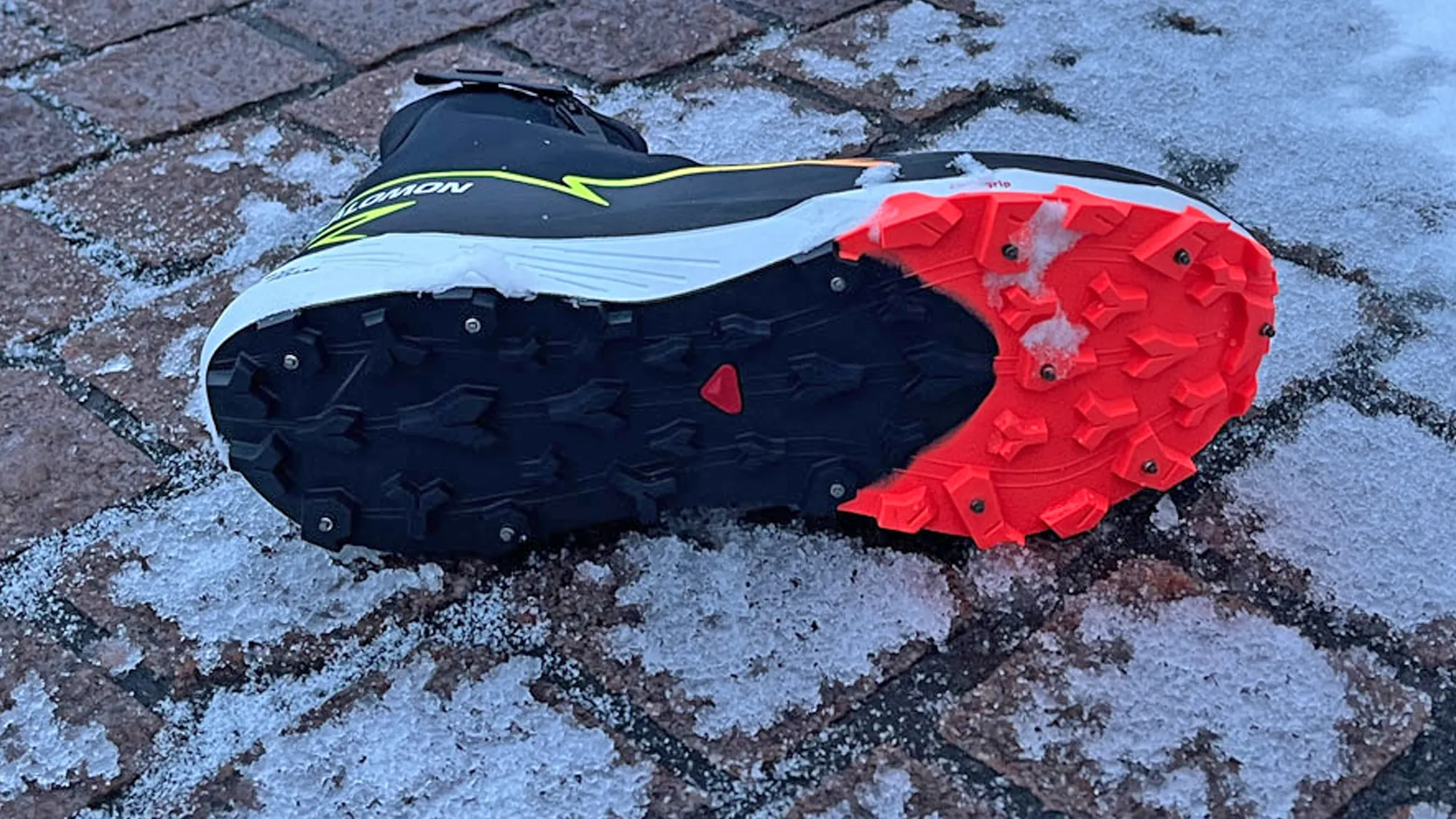 Salomon WinterCross Spike on ice header